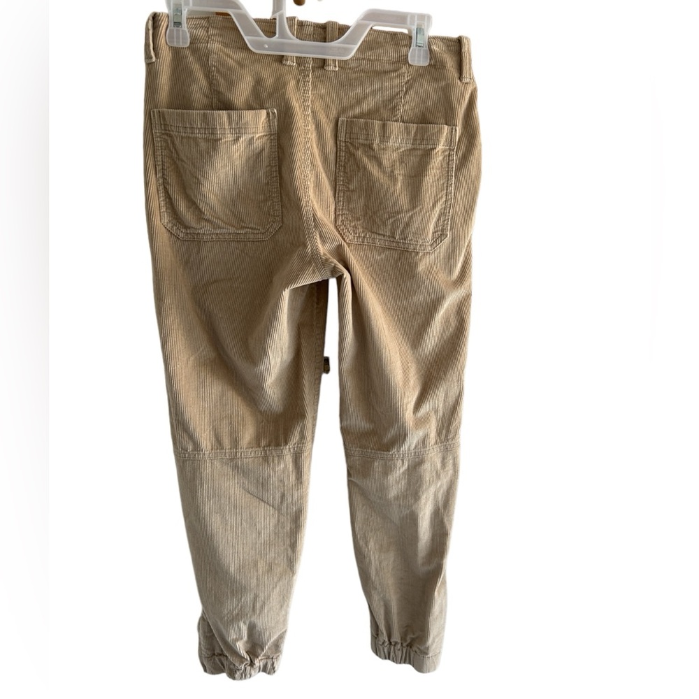 Banana Republic soft beige/tan corduroy utility/jogger pants. Cotton. Size 4. - Picture 2 of 10